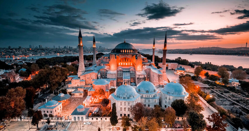 Bursa Kalkışlı Günübirlik İstanbul Camiler Turu