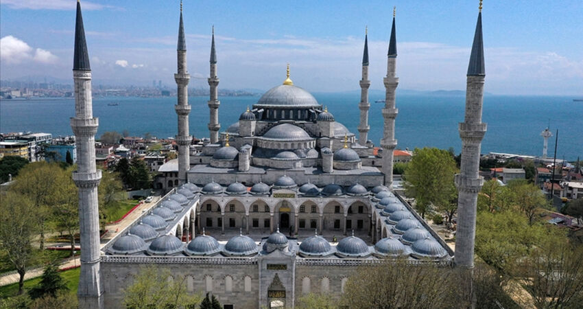 Bursa Kalkışlı Günübirlik İstanbul Camiler Turu