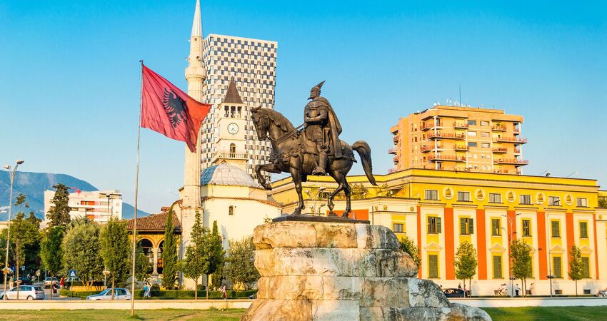 Bursa Kalkışlı Balkan Turu 6 Gece 7 Gün