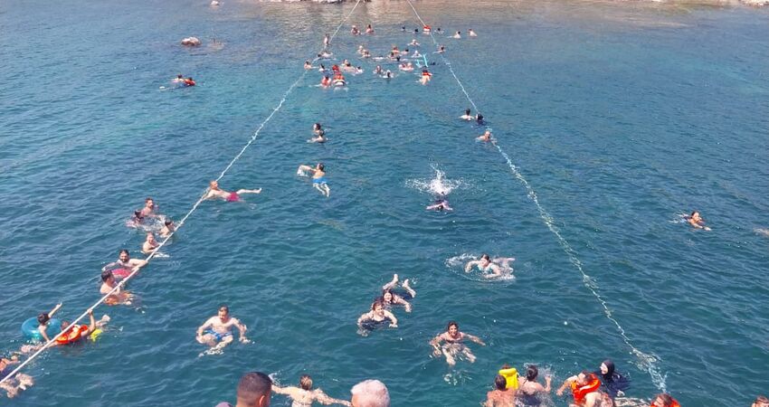 Bursa Çıkışlı Günübirlik Ayvalık Tekne Turu (3 Koyda Yüzme Molası)