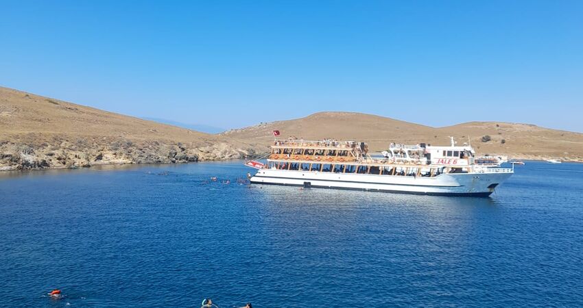 Bursa Çıkışlı Günübirlik Ayvalık Tekne Turu (3 Koyda Yüzme Molası)